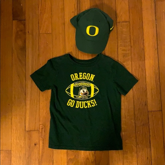Nike Other - Oregon Ducks Hat and Shirt